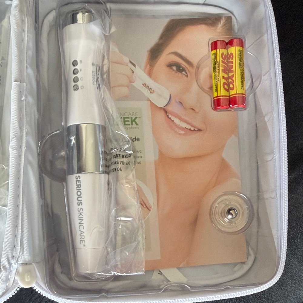 Serious Skincare B-Sleek Hair Reduction System with Travel Pouch